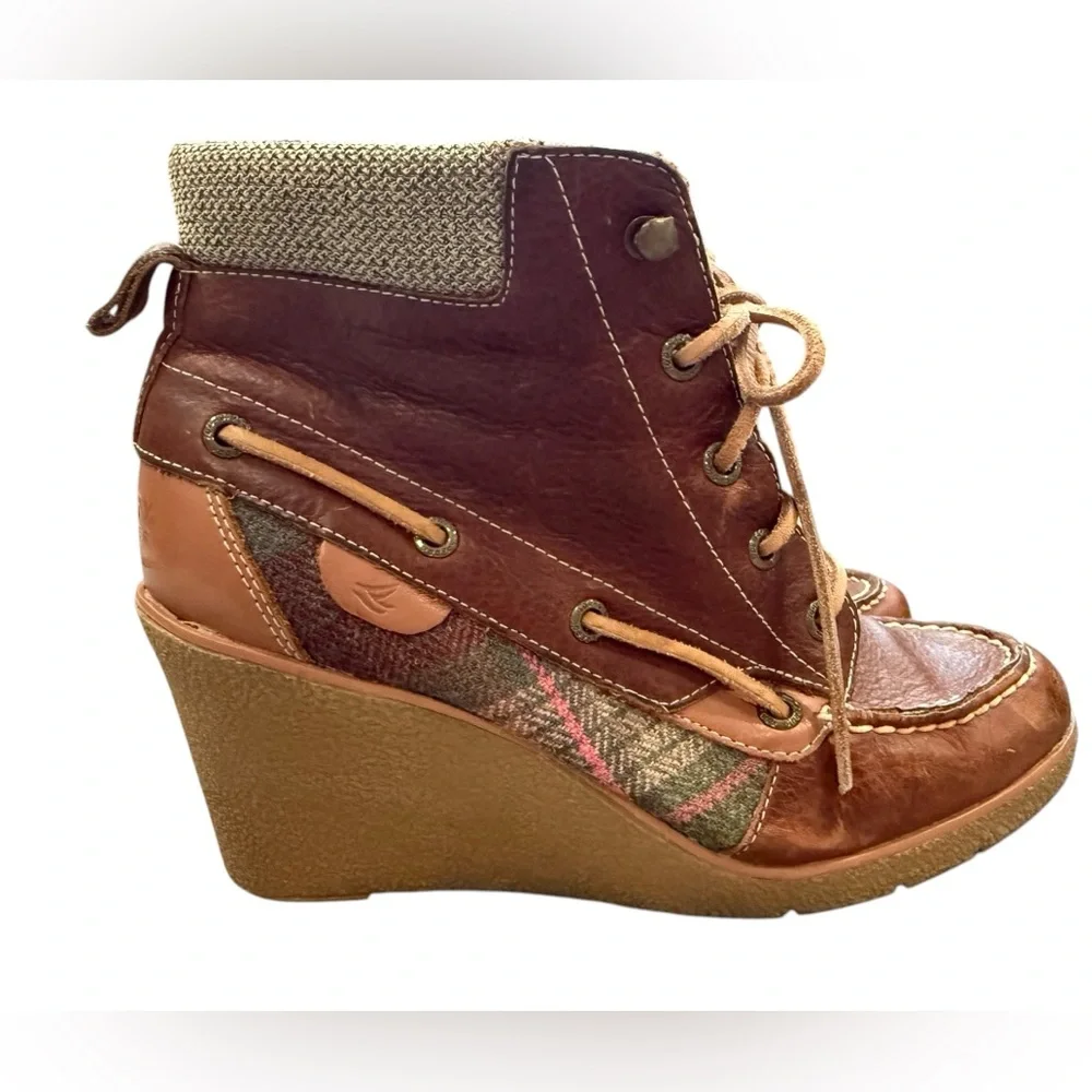 Sperry Brown Sperry Bailey duck wedge boots in Brown Leather‎ & Plaid size 8